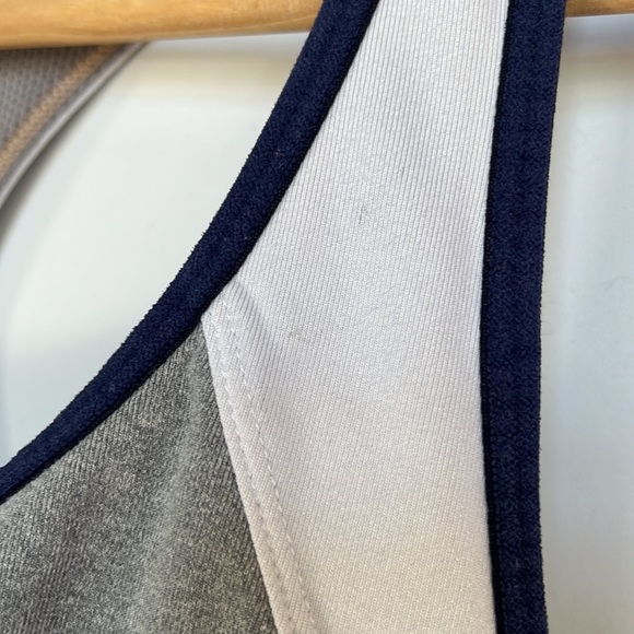 Athleta Triple Dare Racerback Sports Bra Size M - Picture 4 of 8